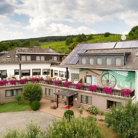 Hotel Kuehns Muehle Oestrich-Winkel Exterior foto